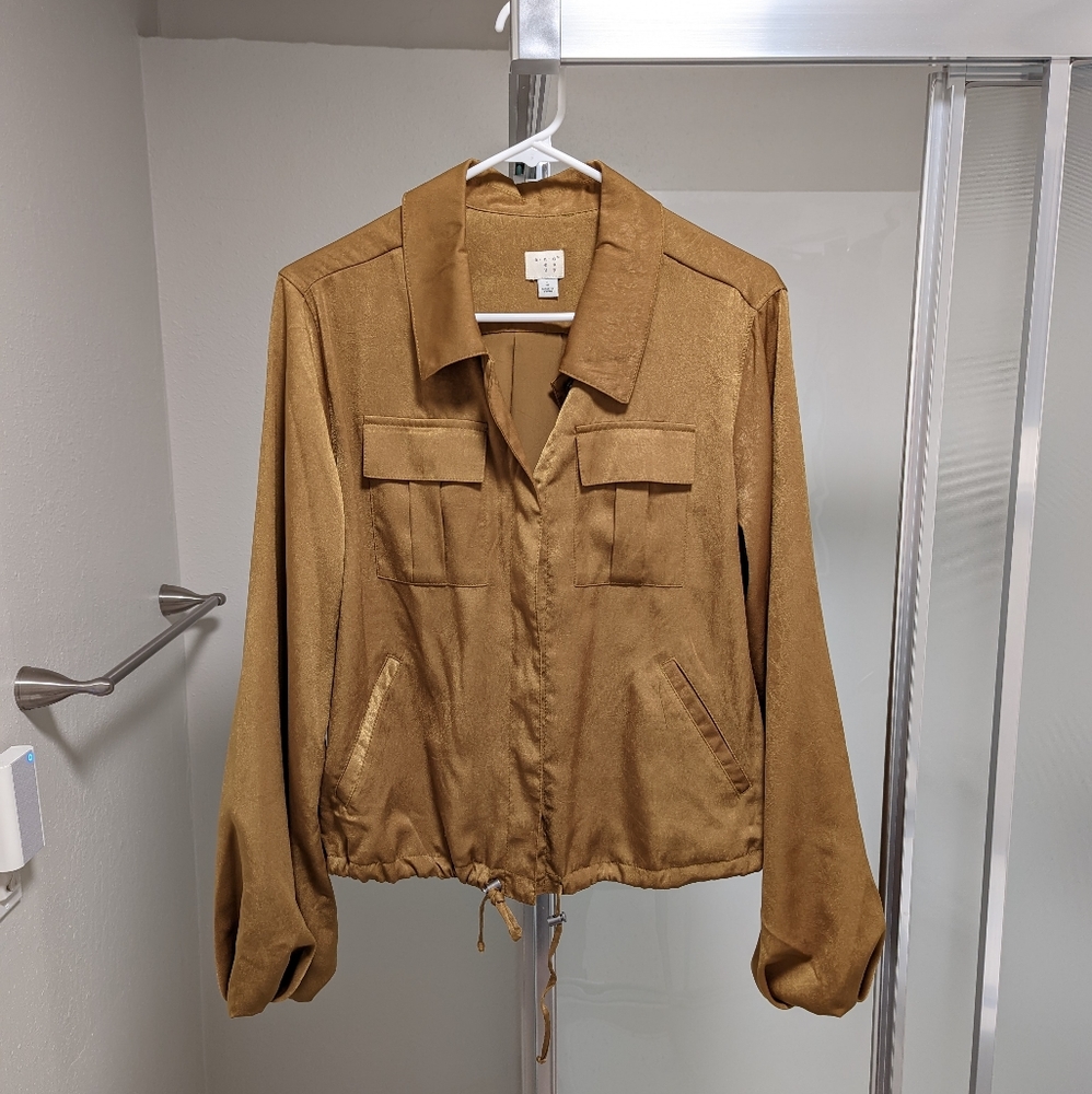 a new day Khaki Green Button Down Shirt Size Large